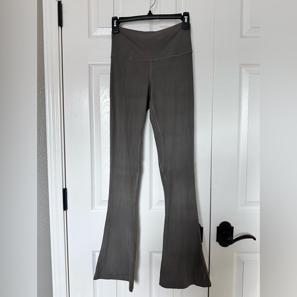 Lululemon Align High Rise Mini-Flare Leggings Nomad Size 6 33 Inseam - Picture 1 of 12